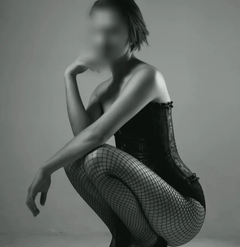 Denise, 20