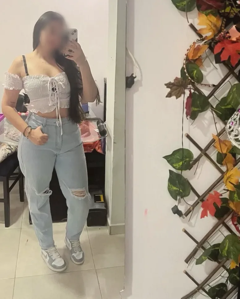 Özlem, 30